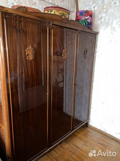 Гарнитур