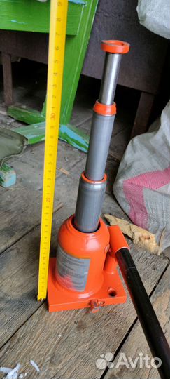 Домкрат Mitsubishi Pajero