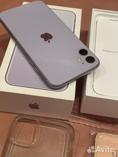 iPhone 11, 64 ГБ