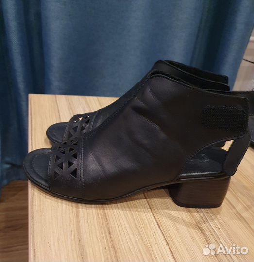 Босоножки Remonte