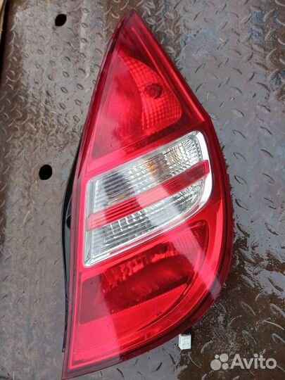 Фонарь задний правый hyundai i30