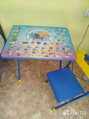 Ст�олик и стульчик для детей
