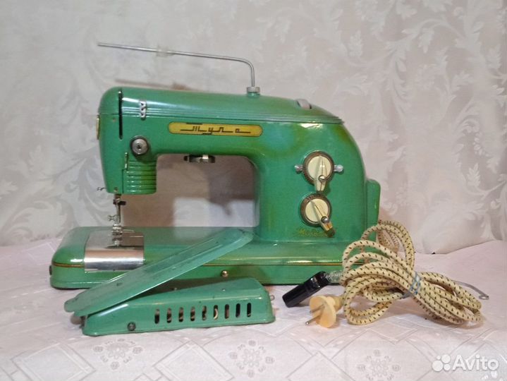 Электрическая швейная машина Тула, модель 7, 1962г