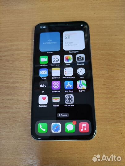 iPhone X, 64 ГБ