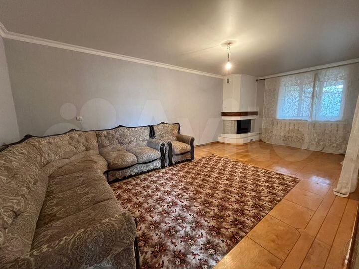 Дом 256 м² на участке 5 сот.