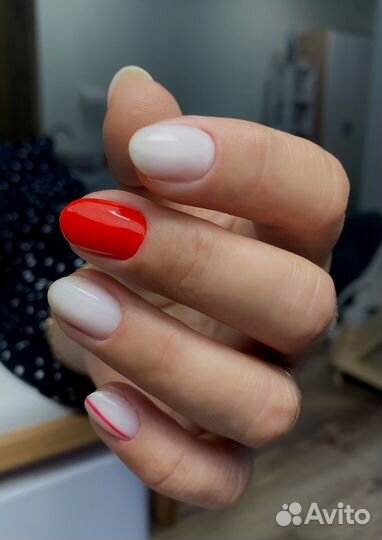 Модель на маникюр