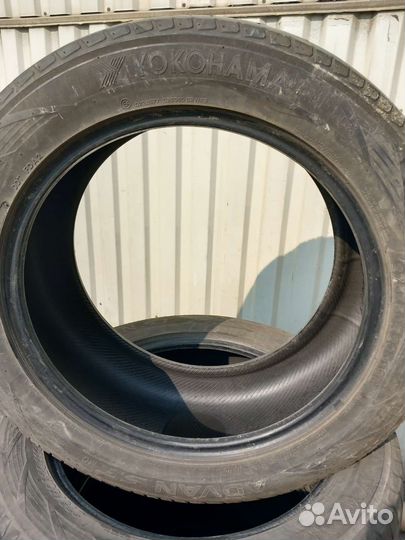 Yokohama Advan S/T V801 275/50 R20