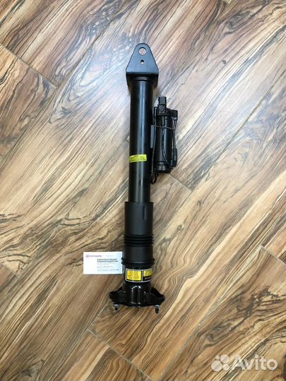 Задний мерседес амортизатор ML адс A1663200130