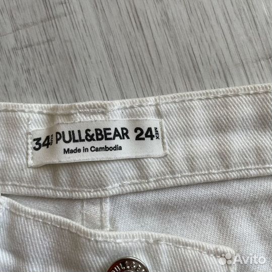 Женские Белые Джинсовые шорты pull&bear 44
