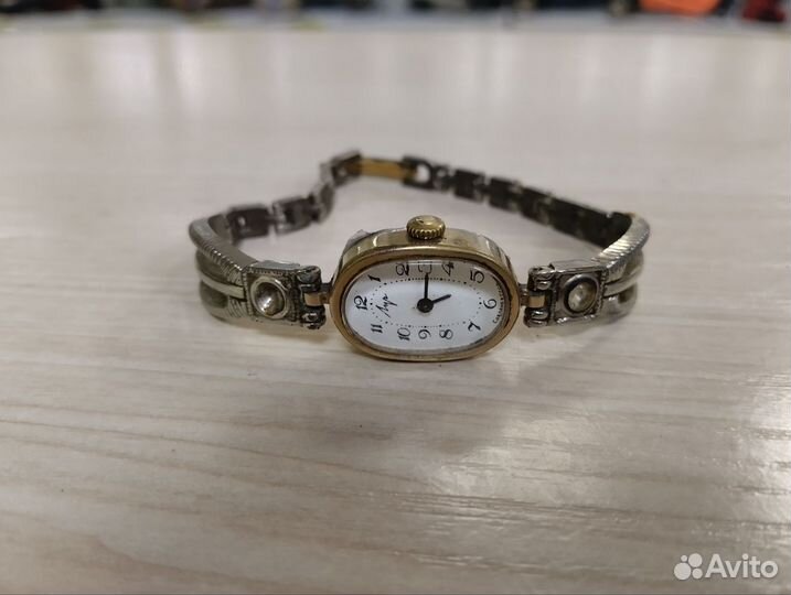 Наручные механические часы Луч