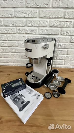 Кофеварка рожковая DeLonghi