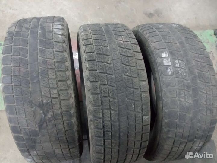 Bridgestone Blizzak MZ-03 235/60 R16 90L