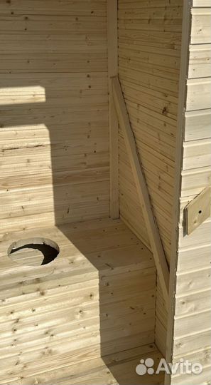 Туалет с дровником двускатный новый