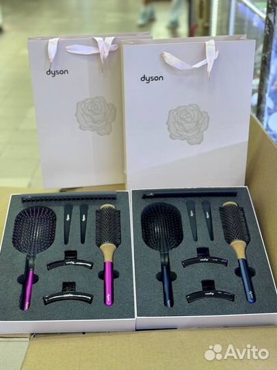 Подарочный набор расчески Продукции Dyson