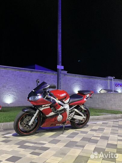 Yamaha R-6