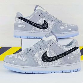 Женские кроссовки Nike SB Dunk & Dior новые