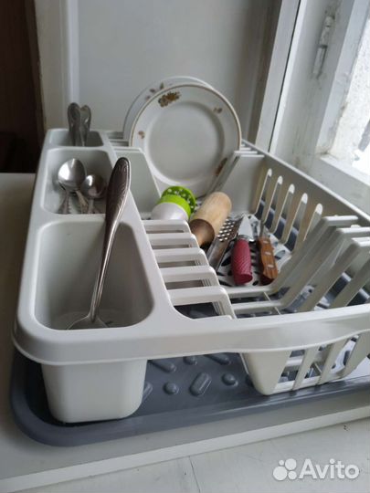 Подставка под тарелки и кух.аксессуары