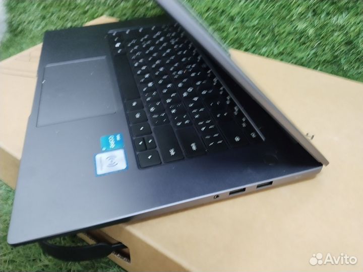 Ноутбук huawei matebook B3-250