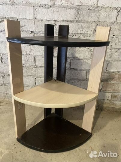 Уголок декоративный тумба