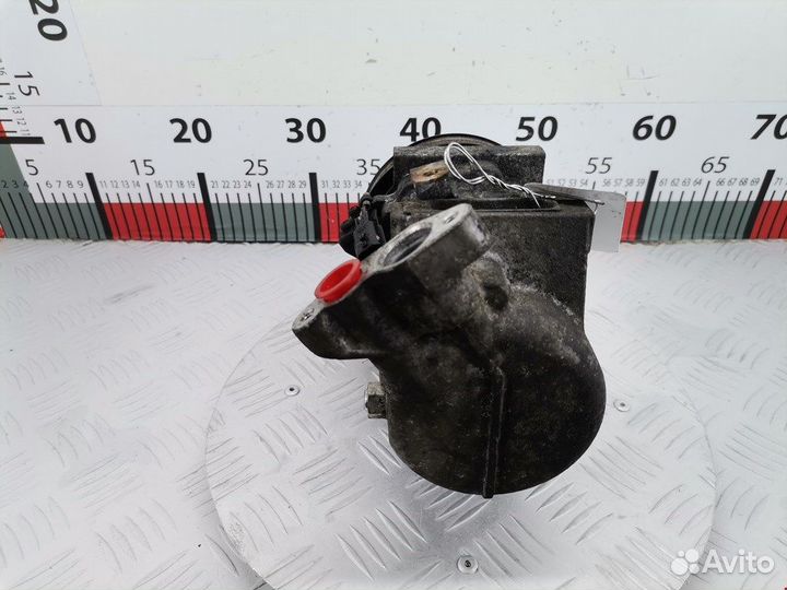 Компрессор системы кондиционирования Nissan Juke F