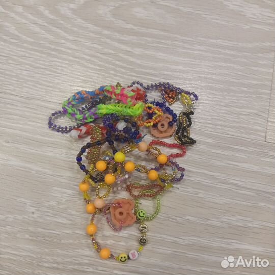 Украшения из бисера