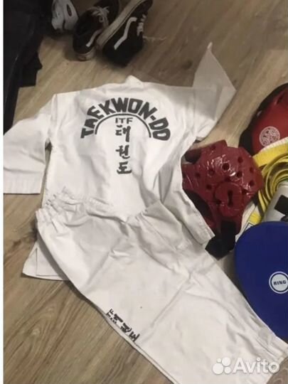 Кимоно для тхэквондо 140