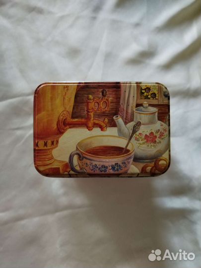 Жестяные банки для чая