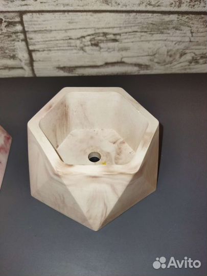 Кашпо из гипса