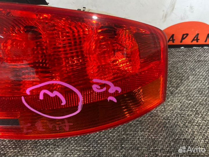 Фонарь правый Audi A4 B7