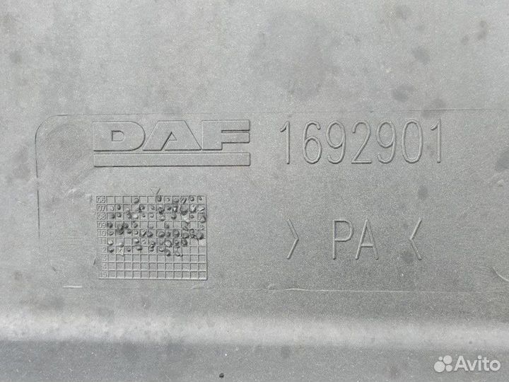 1692901 Диффузор радиатора Daf XF105