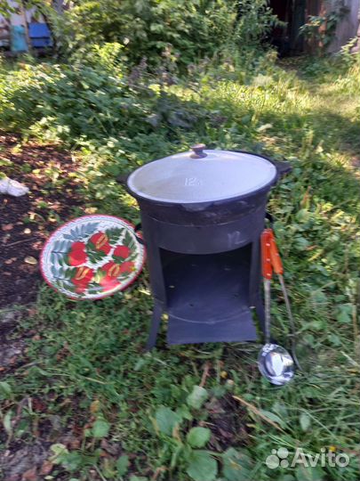 Казан чугунный 12 литров с печкой