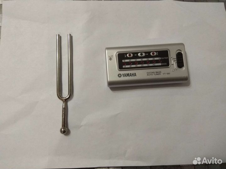 Тюнер и камертон