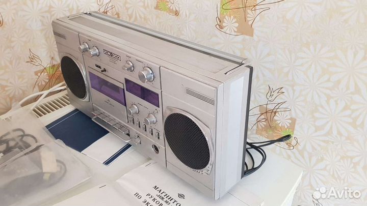 Магнитофон кассетный иж 303 СССР