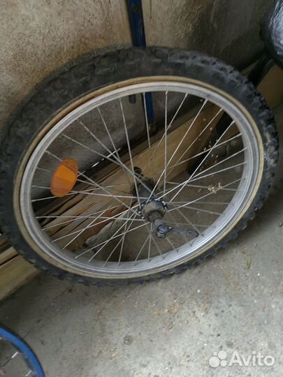 Покрышка 20 плюс колесо заднее.под трещетку