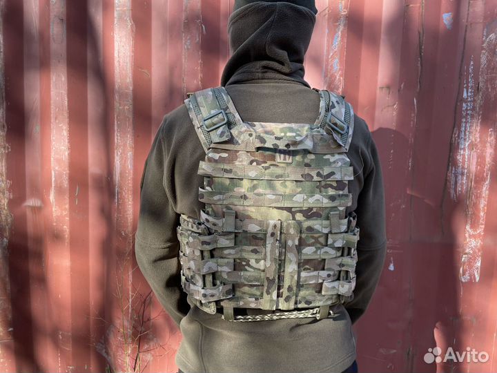 Жилет с подсумками