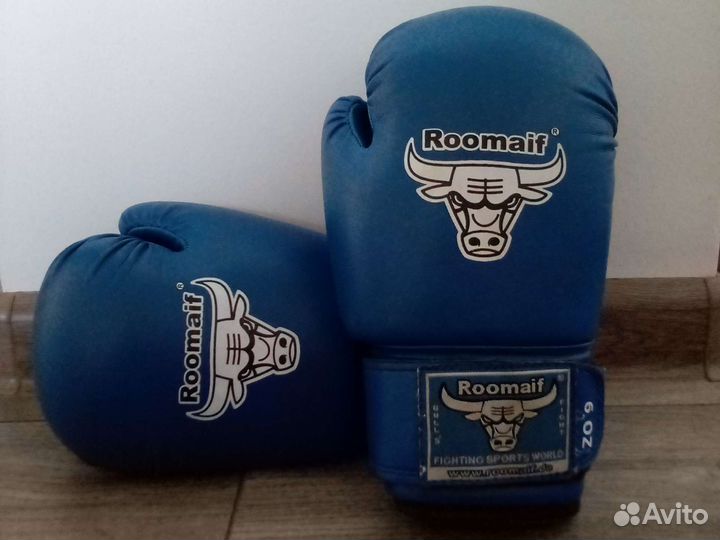 Боксерские перчатки Roomaif