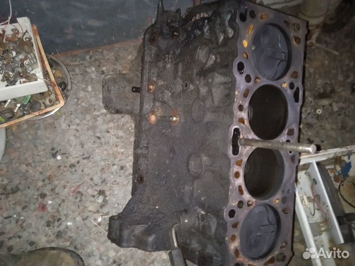 Nissan Primera P10 блок коленвал головка