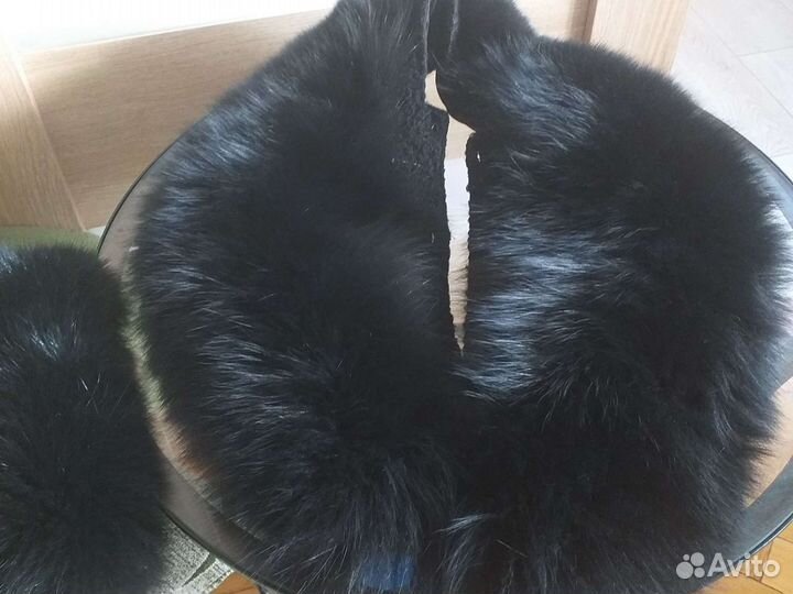 Воротник и манжеты