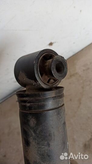 Амортизатор задний Renault Scenic 1.5 K9K734 2008