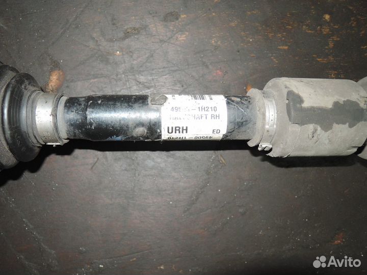 Полуось передняя правая Kia Ceed 2007-2012