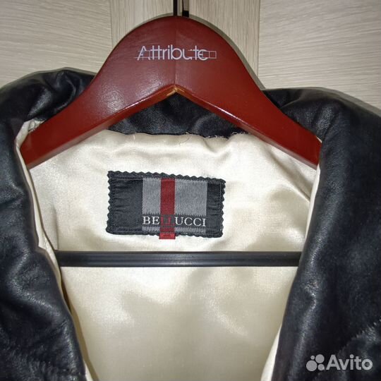 Кожаные куртка и плащ, мутоновая шуба