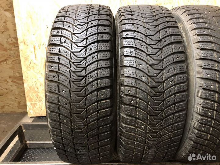 Michelin X-Ice North 3 215/65 R16 102T