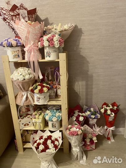 В наличии букеты из мыльных роз