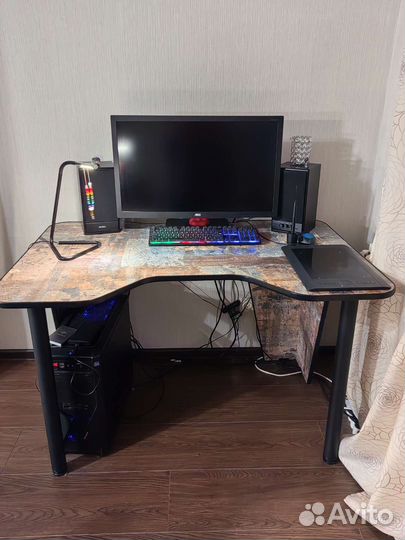 Рабочее место компьютерный стол + стул