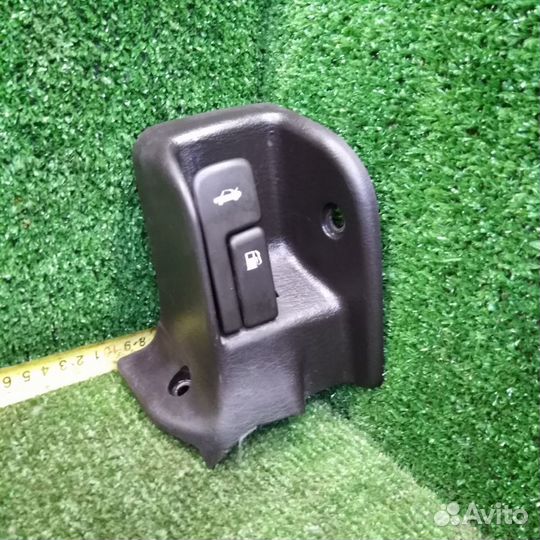 Ручка открывания багажника Toyota Corolla E100 2C