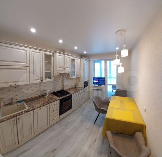 2-к. квартира, 60 м², 8/10 эт.