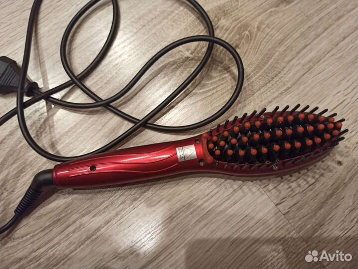 Расческа-выпрямитель и стайлер для волос