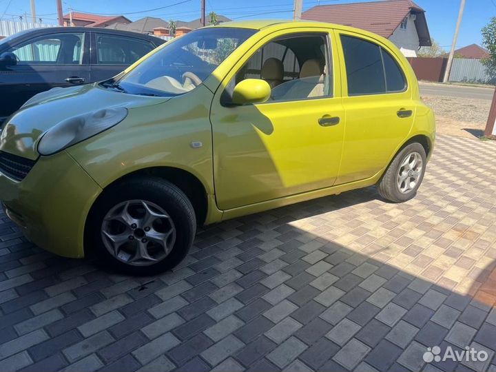 Nissan March, 2004