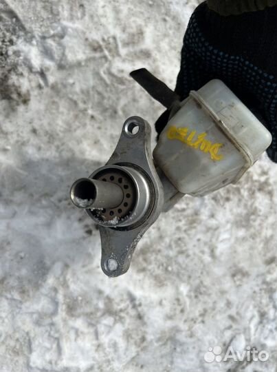 Главный тормозной цилиндр Renault Duster 1.6 2wd