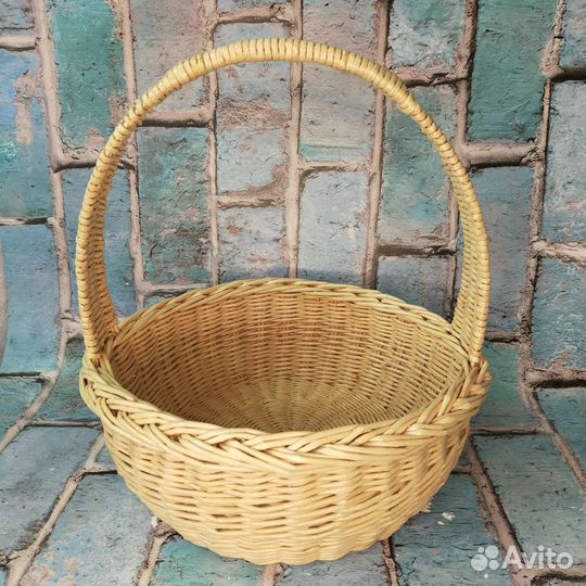 Корзина плетеная подарочная(пасхальная корзина)